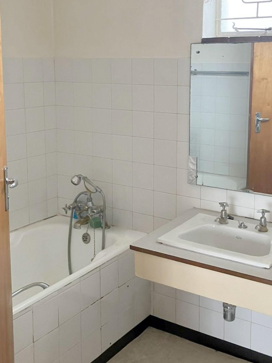 4 Bedroom Property for Sale in Kabega Park Eastern Cape